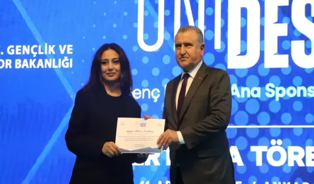 Bakan Bak: Türkiye Yüzyılı, gençlerin yüzyılı olacak