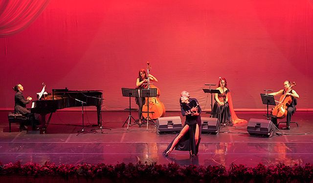 Antalya’da dans ve müzik tutkusu