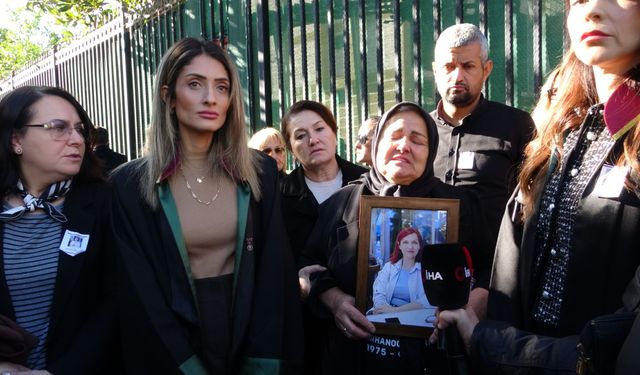 Acılı anne duruşma sonrası fenalaştı