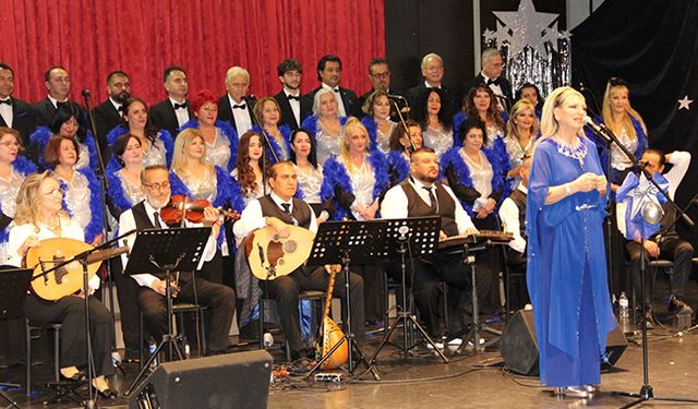 Yeşilçam şarkılarıyla sahneye çıktılar