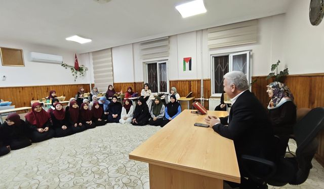 İl Müftüsü Yığman’dan öğrencilere moral ziyareti