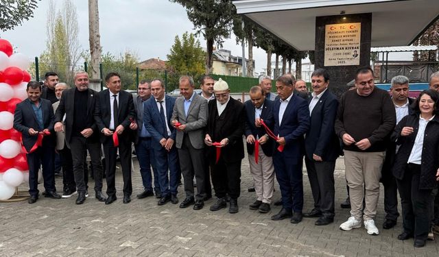 Muhtar, mahallenin çeşmesini yeniden inşa ettirdi