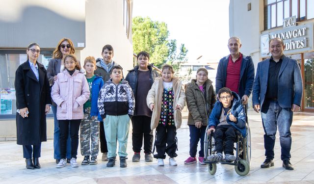 Özel öğrencilerden belediyeye ziyaret