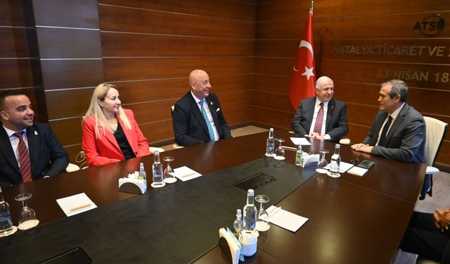 Ümit Özdağ ATSO’da