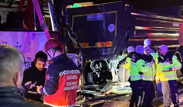 Sakarya'da zincirleme kaza: 1 ölü, 27 yaralı