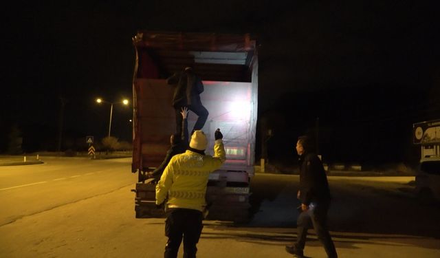 İzinsiz ve küpesiz hayvan taşıyan besiciye ceza