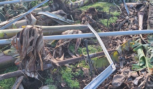 Hortumun neden olduğu zarar, gün ağardığında ortaya çıktı