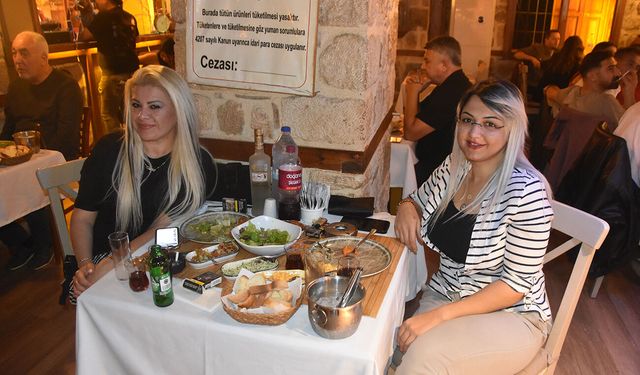 20. yılı 33lük Sahne'de kutladılar