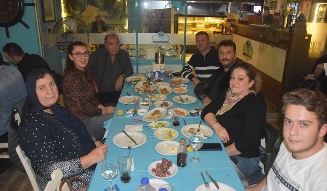 Büyükşehir Personeli Konyaaltı balıkçısında