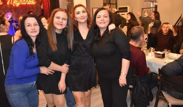 Doğum gününü Kaleiçi’nde kutladı