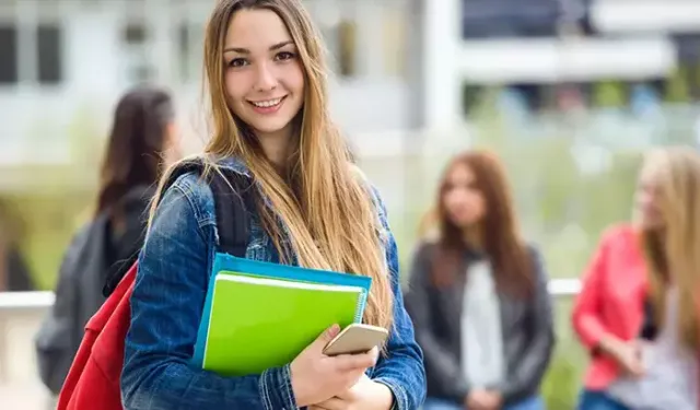 Yükseköğretimde kadın öğrencilerin oranı yüzde 53,2'ye ulaştı