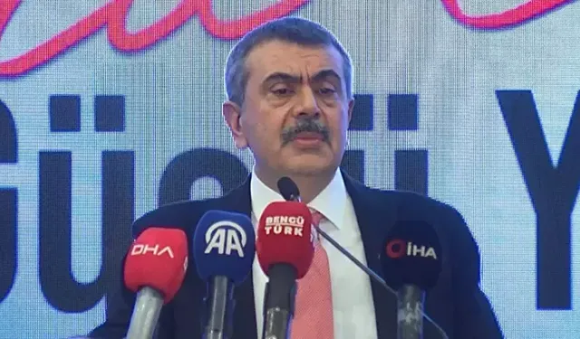 Bakan Tekin: Yaptıklarımızın içerisinde ayrıştırıcı hiçbir şey yok