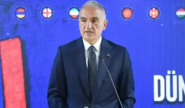 Bakan Ersoy, 'Dünya Dillerinde Türkçe Sözlüğü'nü kamuoyuna tanıttı