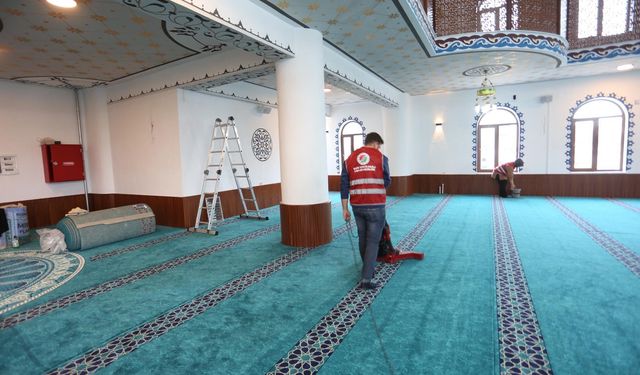 Camiler Ramazan'a hazırlandı