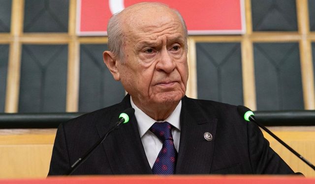 Devlet Bahçeli'den Özgür Özel'e: Türkiye’yi düşünseydin rezil olmazdın