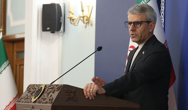 İran Dışişleri Sözcüsü Bekayi: "ABD ve İsrail, sivil bölgeleri kasten hedef alıyor"
