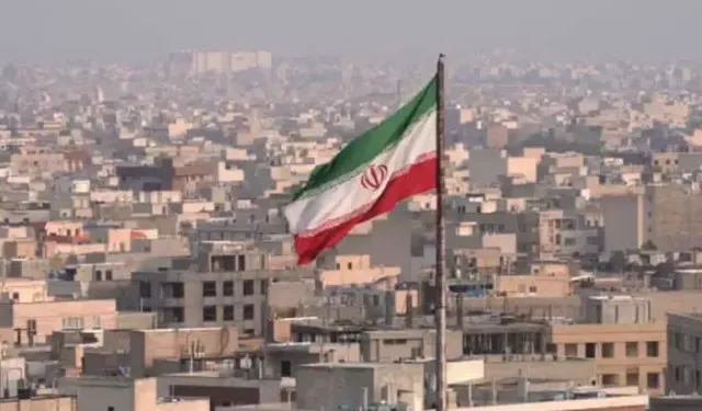 İran Devrim Muhafızları: Netanyahu'nun ofisi Hayber füzeleriyle hedef alındı