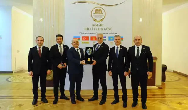 Tamer Karadağlı, Azerbaycan'da ‘Sanatkar Madalyonu’ ödülünü aldı