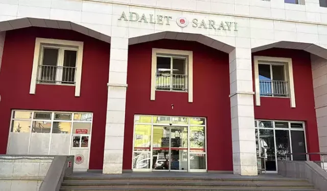 Atatürk'e hakaret ettiği öne sürülen öğretmen tutuklandı