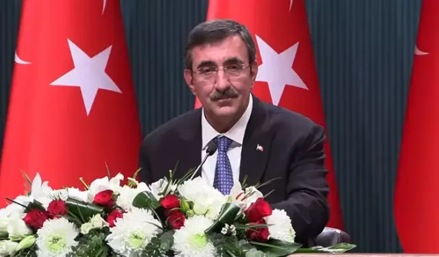 Cevdet Yılmaz: Bir bayrama daha kavuşmanın mutluluğunu yaşıyoruz