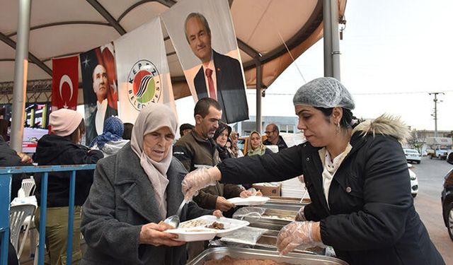 Kepez'de gönül sofraları devam ediyor