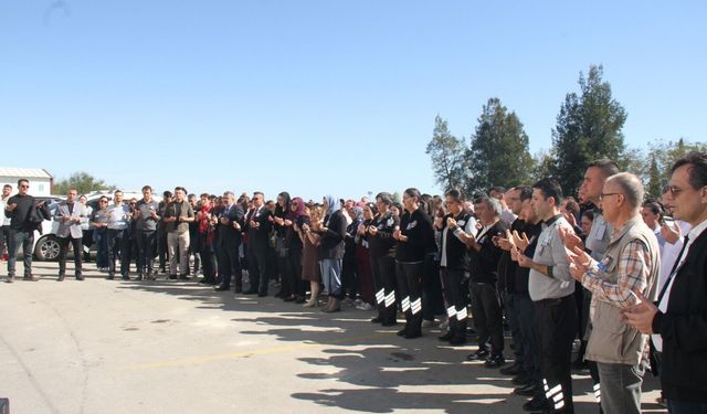 Kanser nedeniyle hayatını kaybeden çocuk doktoru için hastanede tören düzenlendi