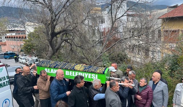 Gazeteci Fazıl Tunç son yolculuğuna uğurlandı