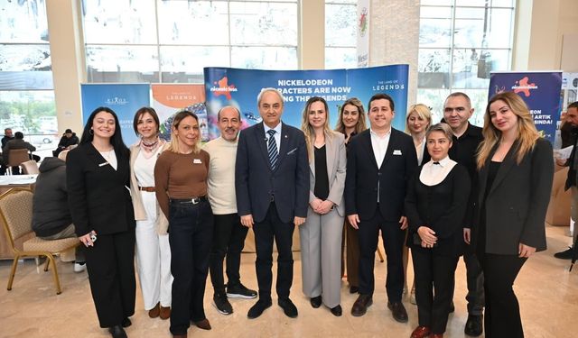 Kepez'de iş arayanlarla işverenler aynı çatı altında buluştu