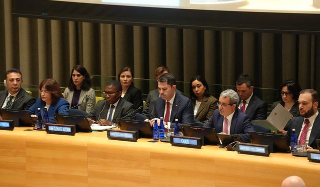 Bakan Kurum: Tüm insanlık için harekete geçiyoruz