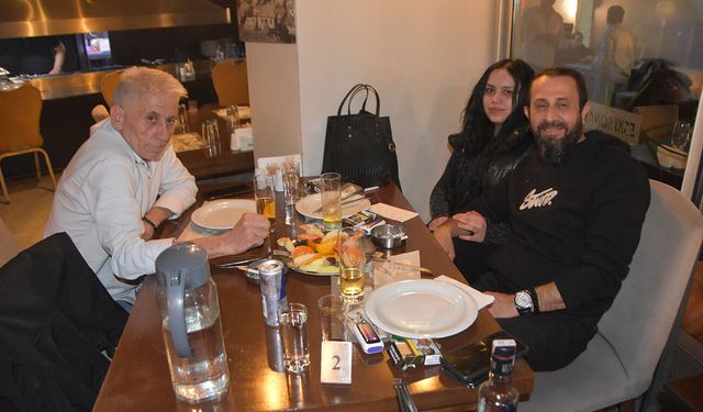 Kutlama Sona Meyhane'de