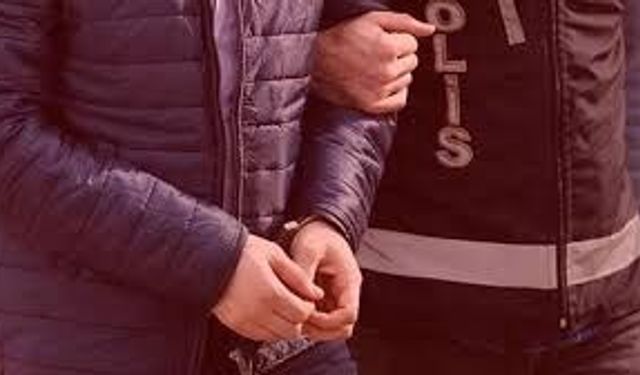 Otomobilde uyuşturucuyla yakalandılar