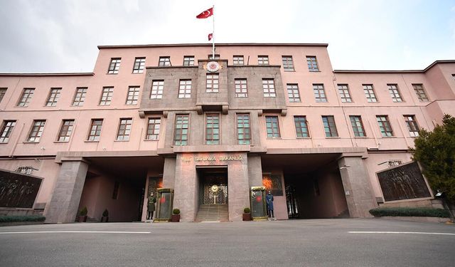 MSB: İran'dan ateşlenen füze imha edildi