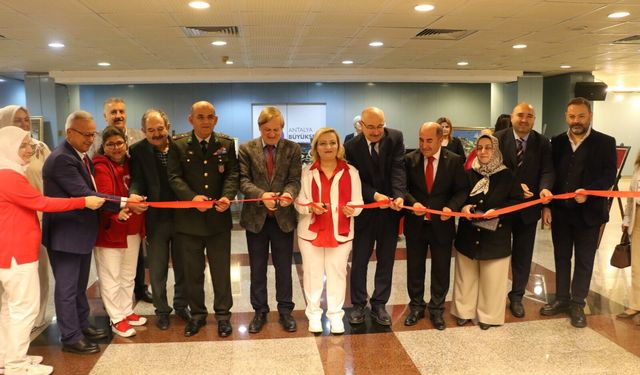 Şehit yakınları ve gaziler sanatla buluştu