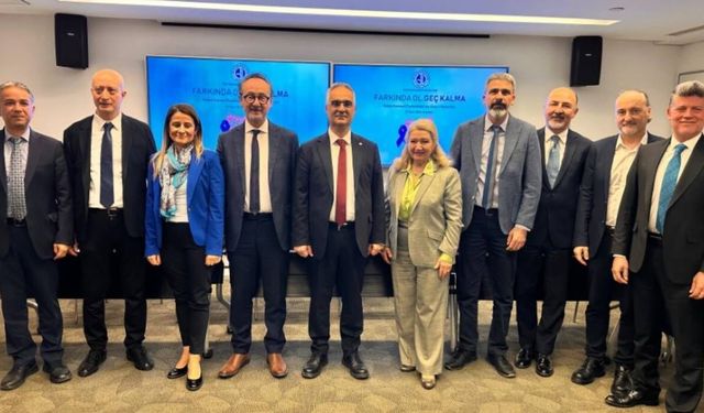 Uzmanlardan gençlerde artan kolon kanserine karşı tarama testi çağrısı