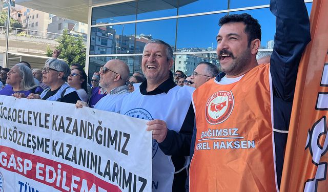 İzmir belediyelerinde maaş krizi: 3 ilçede memurlar iş bırakma eyleminde