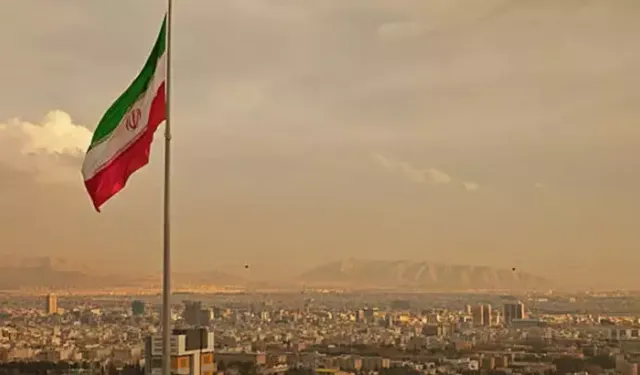 İran Cumhurbaşkanı Yardımcısı Arif’ten müzakere açıklaması