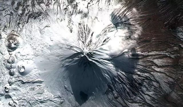 MSB, Ağrı Dağı'nın Göktürk-2B ile çekilen fotoğrafını paylaştı