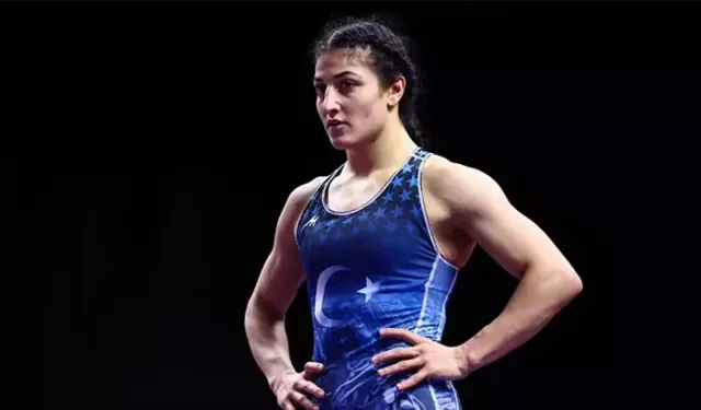 Milli güreşçi Elvira Süleyman Kamaloğlu, Avrupa ikincisi oldu