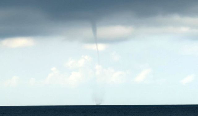 Alanya'da denizde hortum!