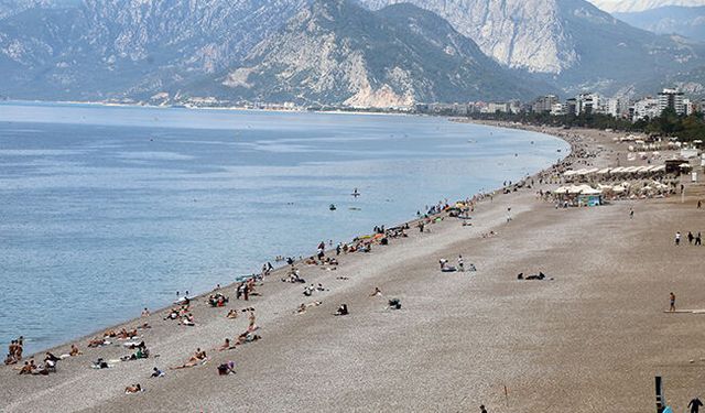 Konyaaltı'nda yazı aratmayan görüntüler
