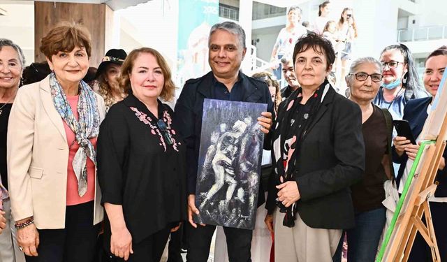 'Geleceğin Renkleri' Muratpaşa'da kapılarını açtı