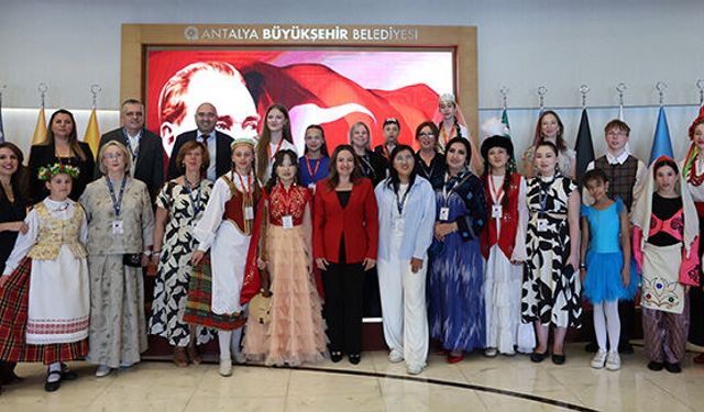 Başkan Vekili Büşra Özdemir, çocukları misafir etti