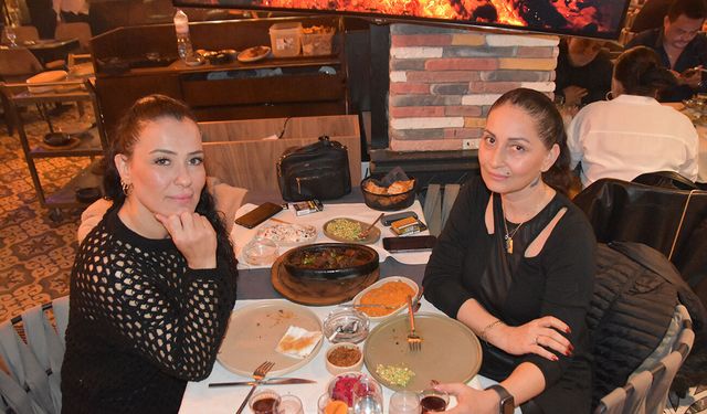 Eskimeyen Dostlar The Kanat'a