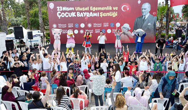 Kepez'de 23 Nisan coşkusu devam ediyor