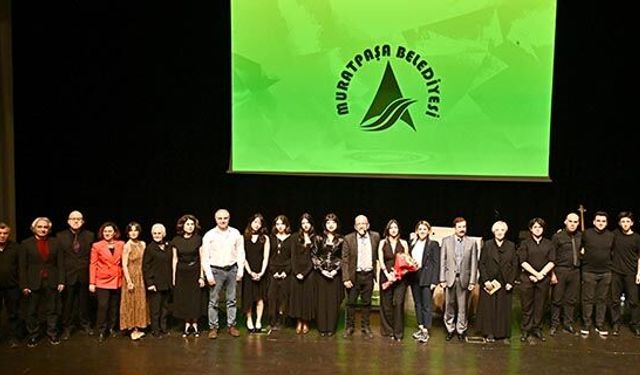 Muratpaşa'da 'Unutulmayan Dizeler ve Ezgiler Akşamı'