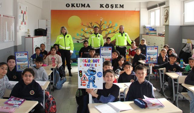 Öğrencilere trafik eğitimi