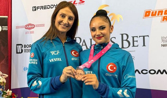 Selen Camcı’dan Sofya’da çifte madalya başarısı