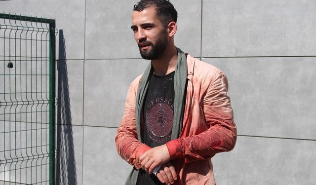 "13 dakikada kurbanı keserim" diyen acemi kasap kendini kesti