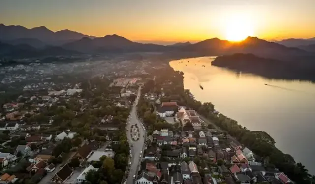 Mağarada mahsur kalan 5 kişi kurtarıldı