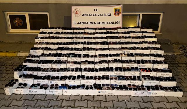 Alanya'da kaçakçılık baskını